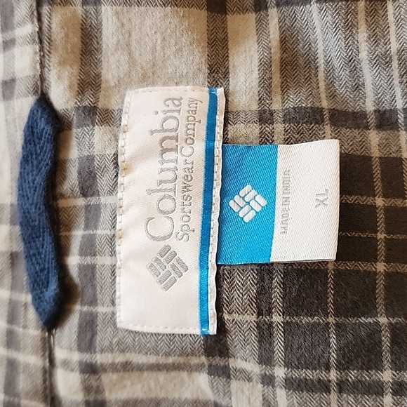 Columbia Size X Large Plaid Long Sleeve Button Up Grey Unisex - Picture 3 of 4